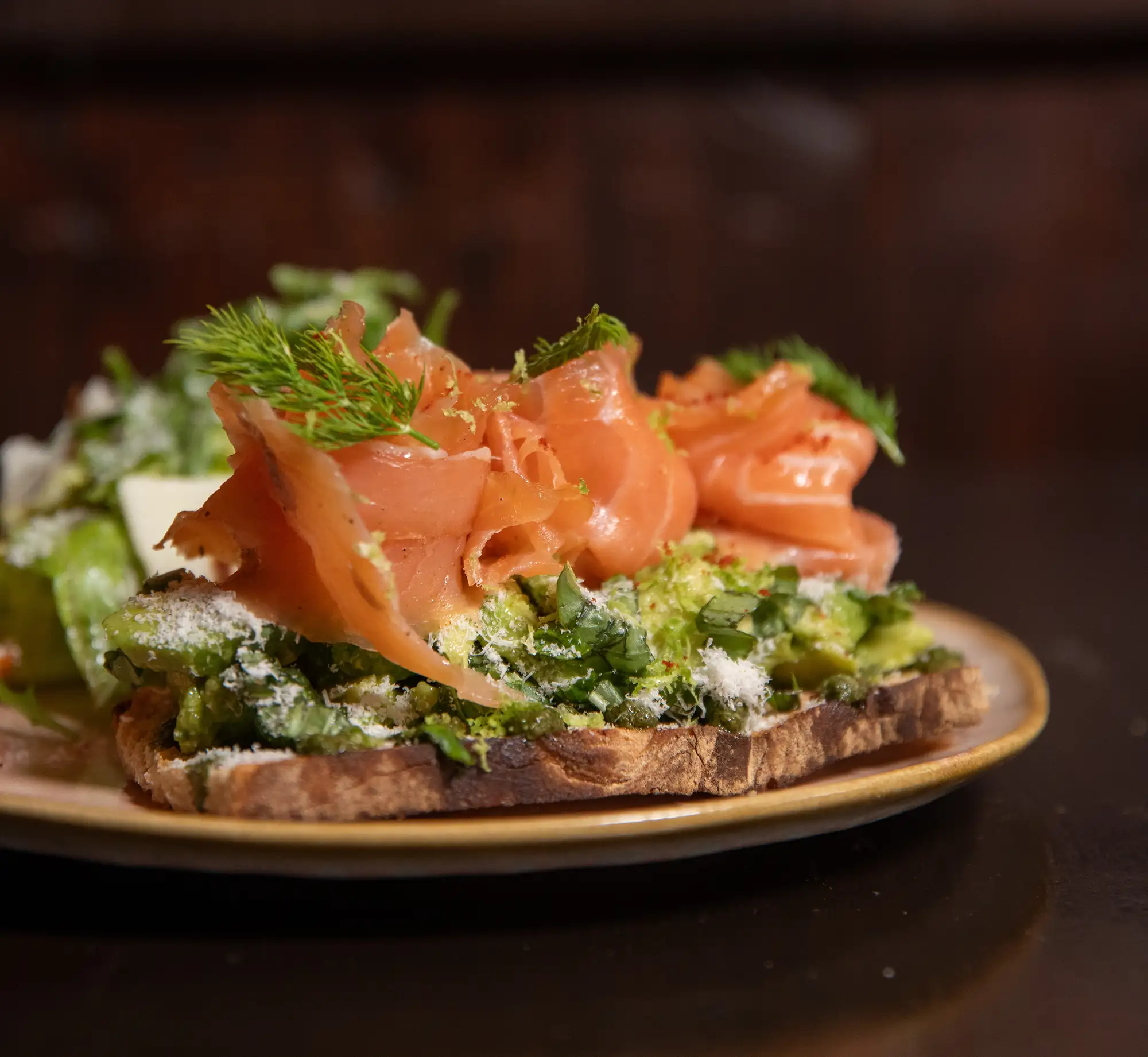 Bruschetta avocat saumon